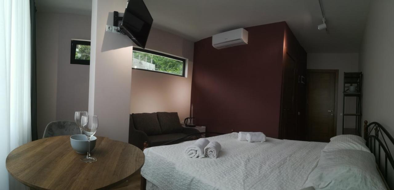 Boutique Hotel Sleep And Wine Batumi Zewnętrze zdjęcie