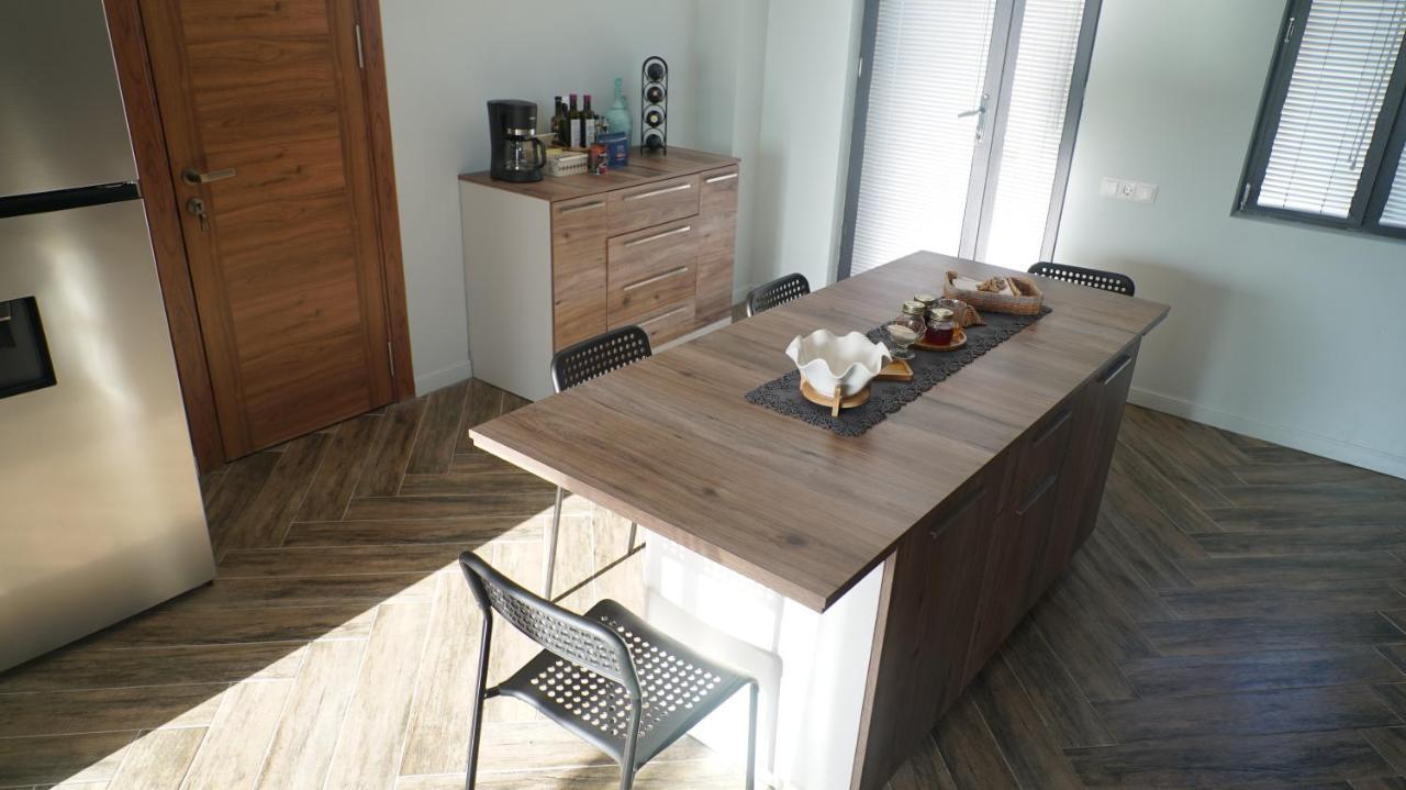 Boutique Hotel Sleep And Wine Batumi Zewnętrze zdjęcie