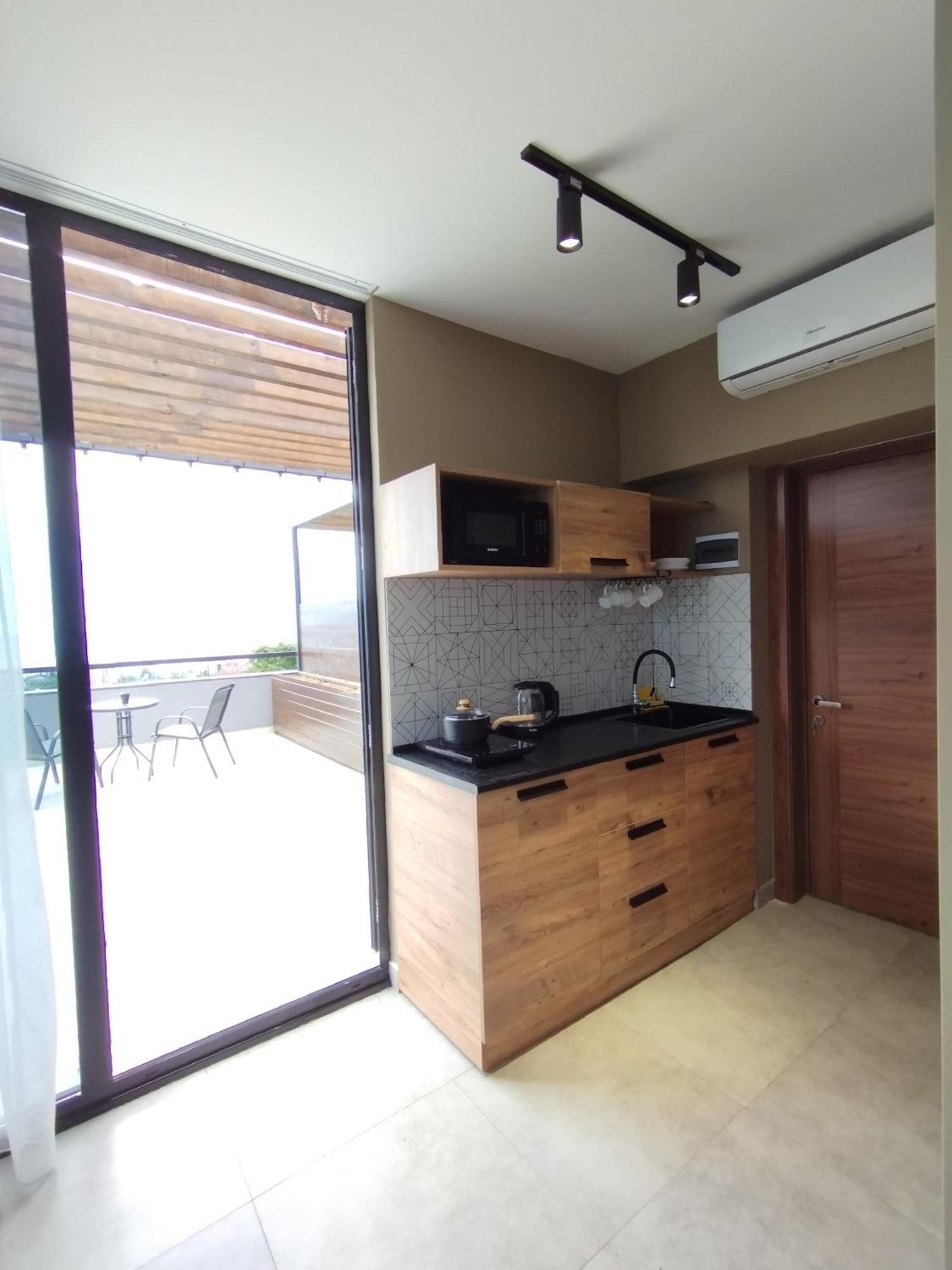 Boutique Hotel Sleep And Wine Batumi Zewnętrze zdjęcie