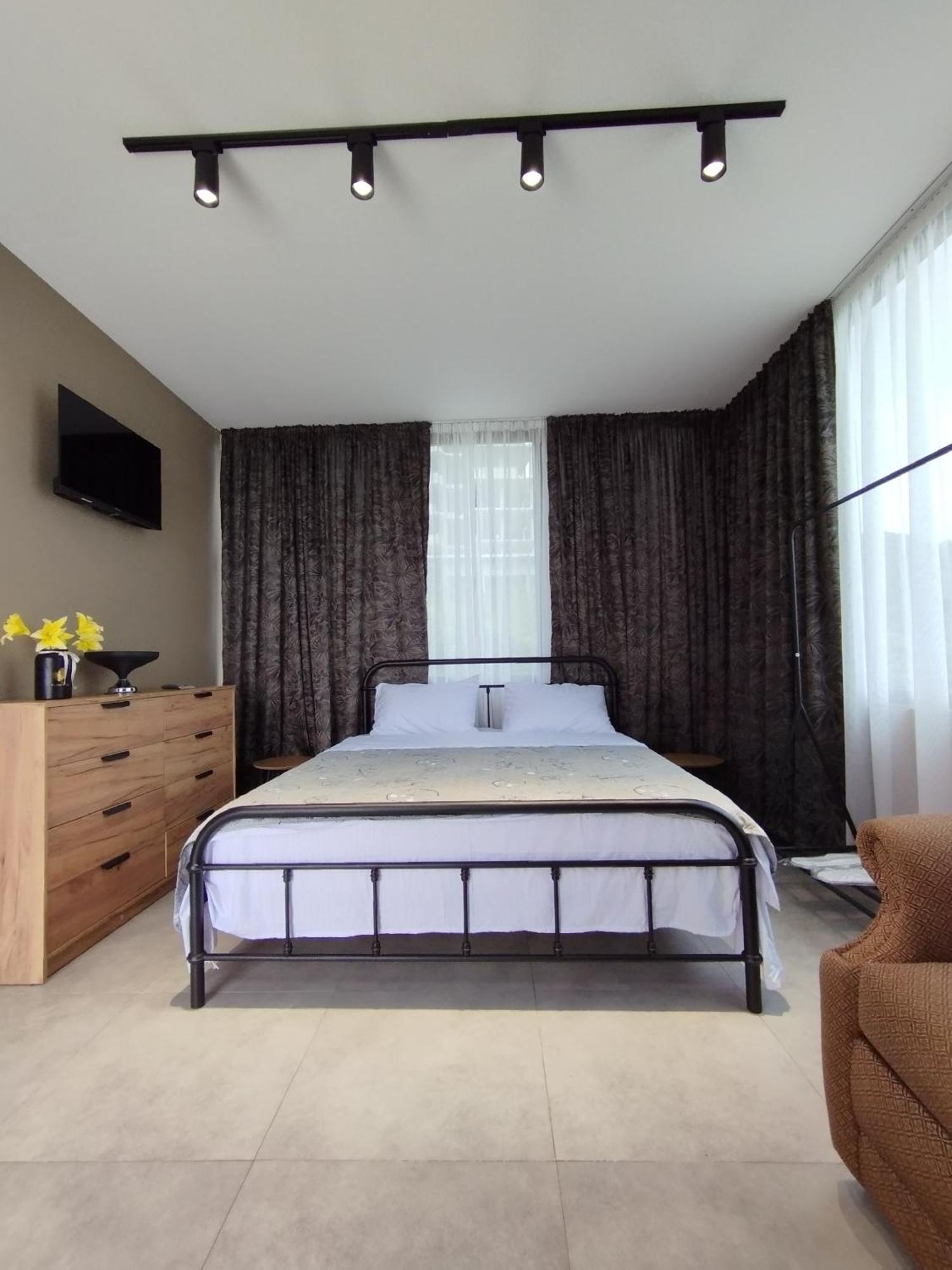 Boutique Hotel Sleep And Wine Batumi Zewnętrze zdjęcie